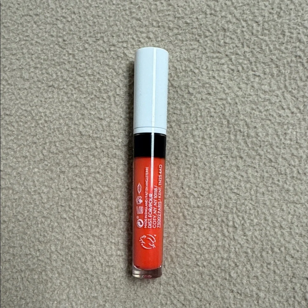 COVERGIRL come sealed slightly